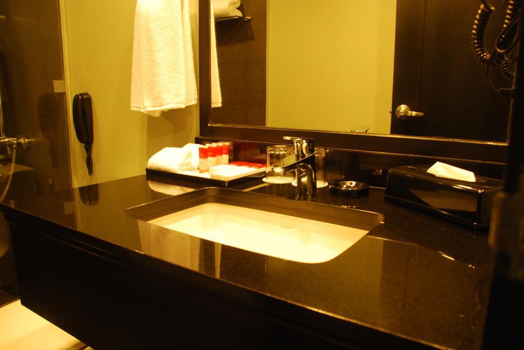 Amelie Hotel Manila Eksteriør bilde